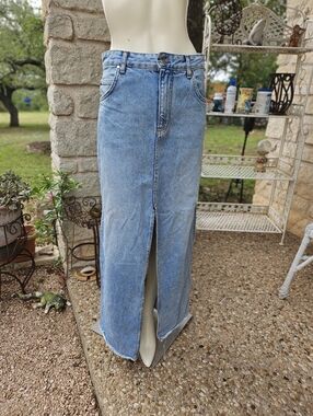 Pilcro Distressed Denim Jean Frayed Edge Maxi Pencil Front Slit Skirt Size 6